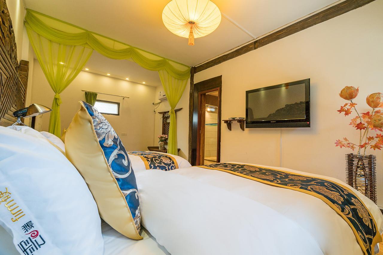 Love Cloud Boutique Chain Hotel In The Water Side Lijiang  Exterior photo